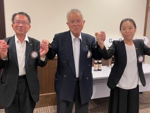 ピアノ、バイオリン演奏会
スマイル賞表彰
